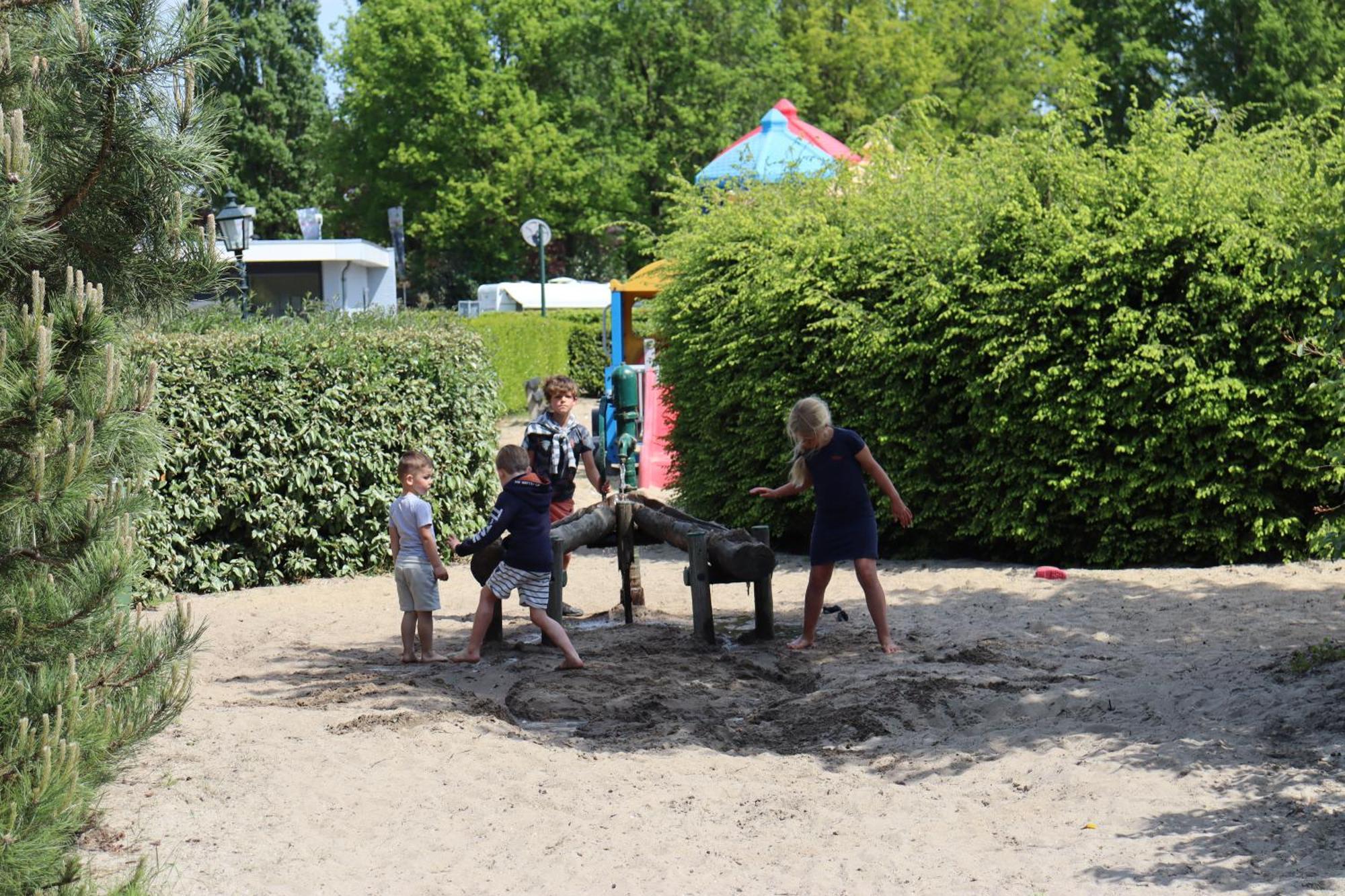 Holiday Park Duinhoeve Udenhout Exteriör bild